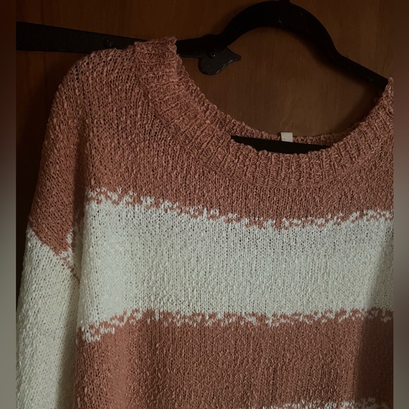 Sweater by 143 Story peachy and white in color - Picture 2 of 3